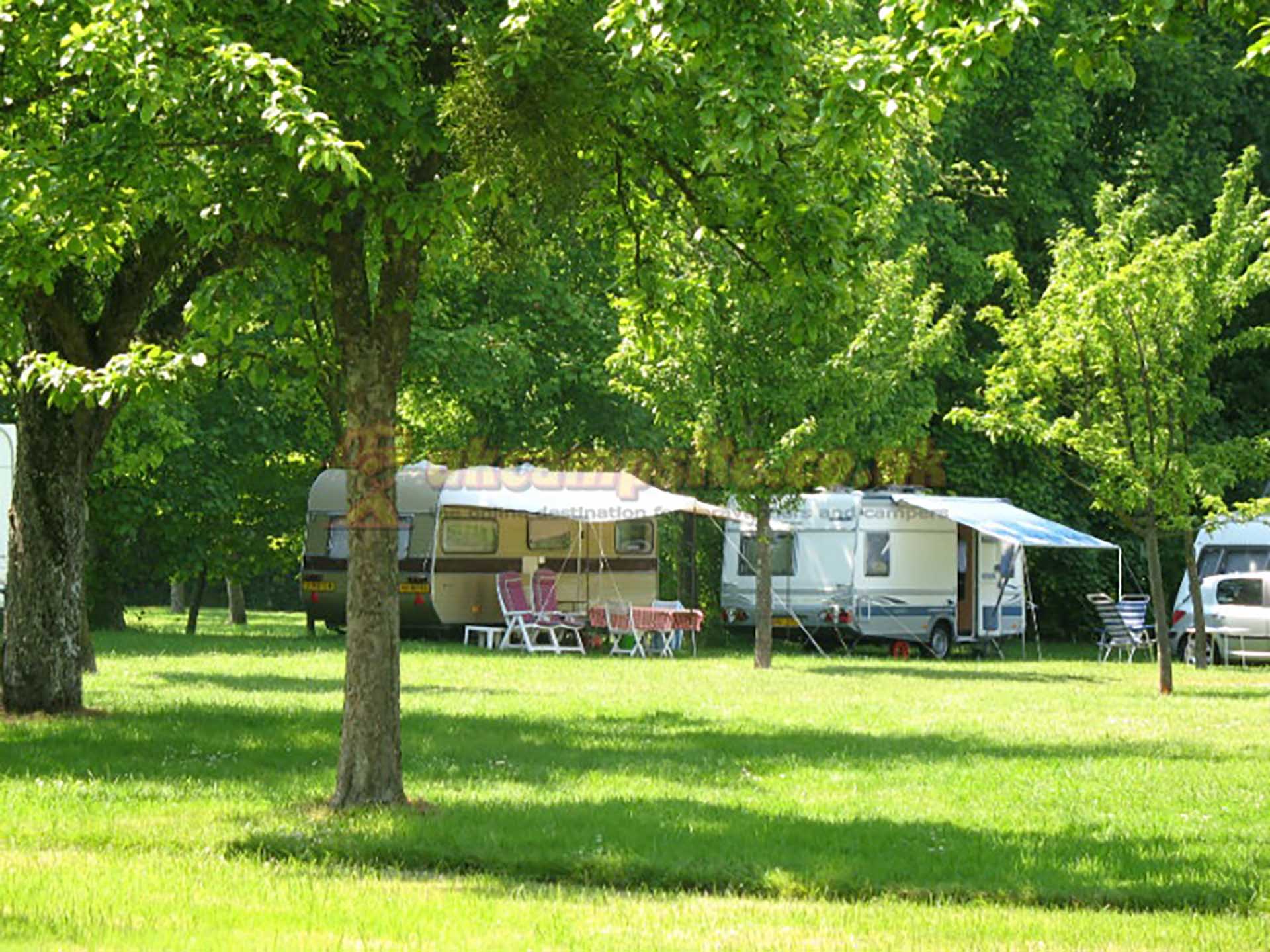 Camping Le Colombier - French Campsites
